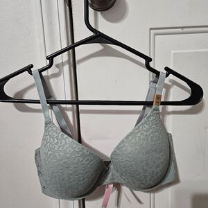 New Pink Bra 34D